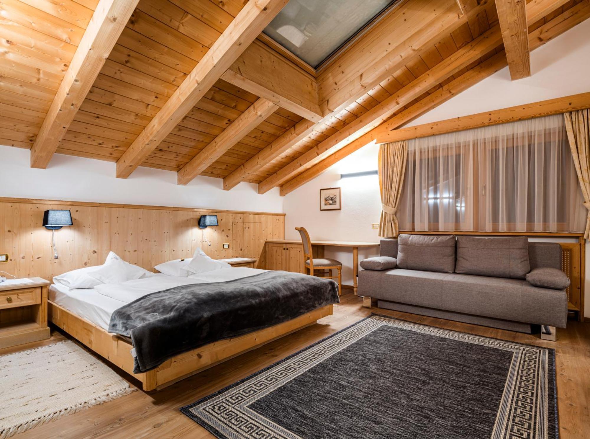 סלבה די ואל גרדנה Garni Hotel Rosengarten B&B מראה חיצוני תמונה