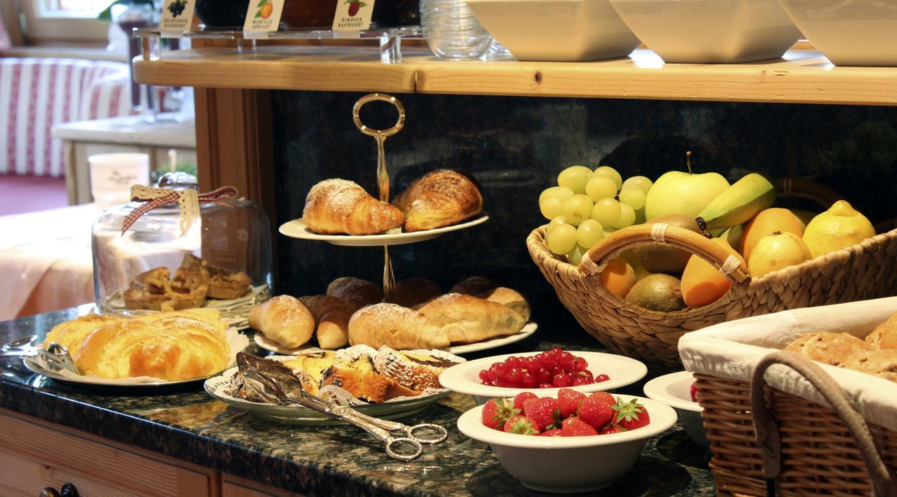 סלבה די ואל גרדנה Garni Hotel Rosengarten B&B מראה חיצוני תמונה
